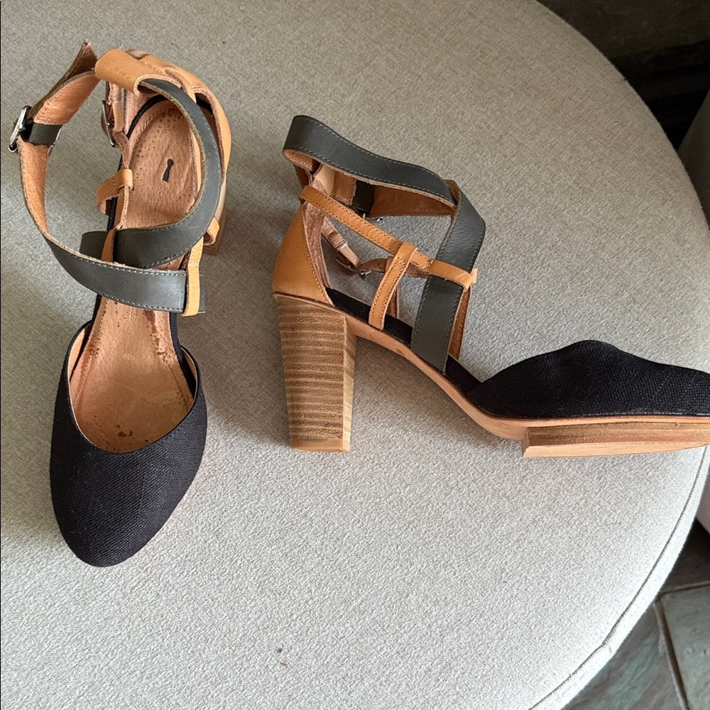 Stylish Black, Navy and Tan Women's Shoes - Picture 2 of 16